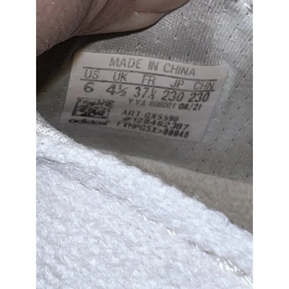 ADIDAS UltraBoost 22 Triple White Womens Sz 6